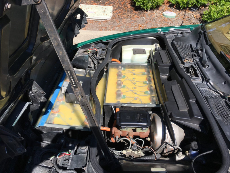Illustration for article titled This Fiero Is The Electric Sports Car You Should Buy Right Now